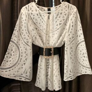 Beautiful Black Label by Chico’s White Top!